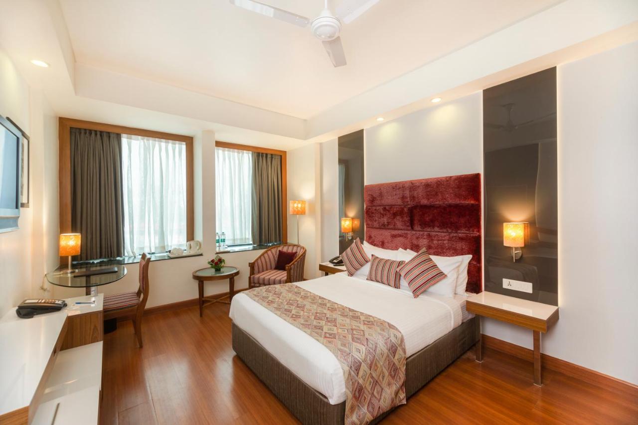 Hotel Maurya Patna Patna  Buitenkant foto