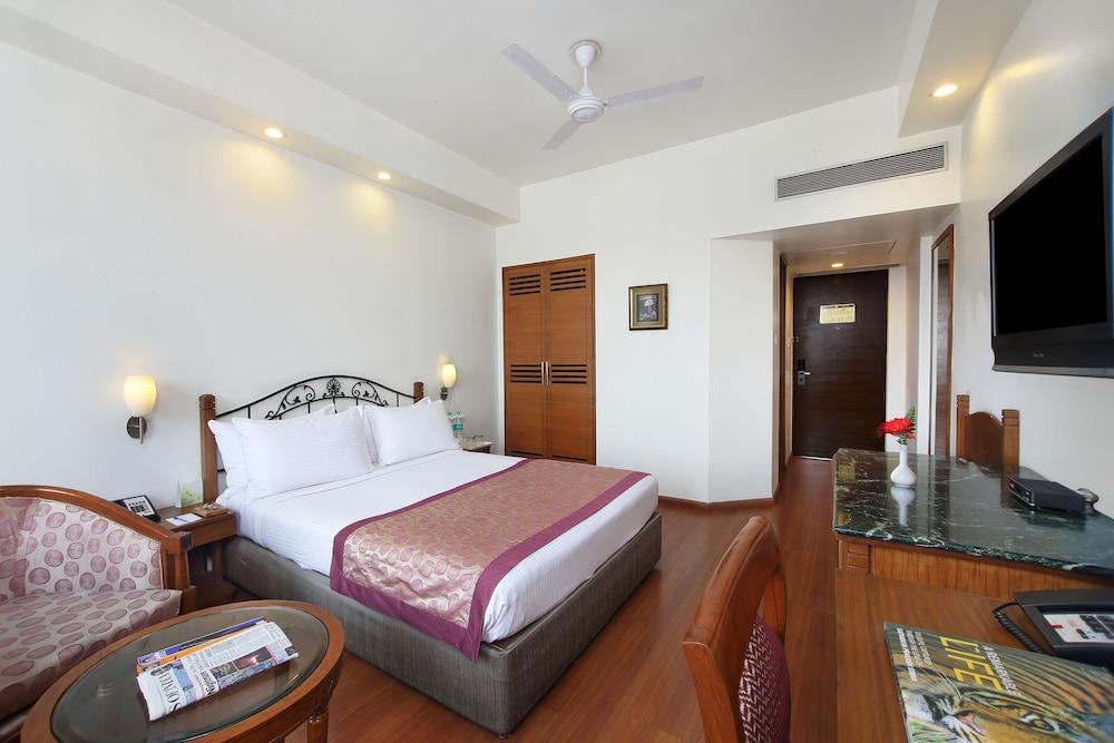 Hotel Maurya Patna Patna  Buitenkant foto