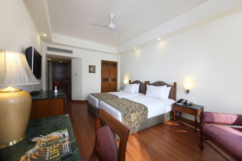 Hotel Maurya Patna Patna  Buitenkant foto