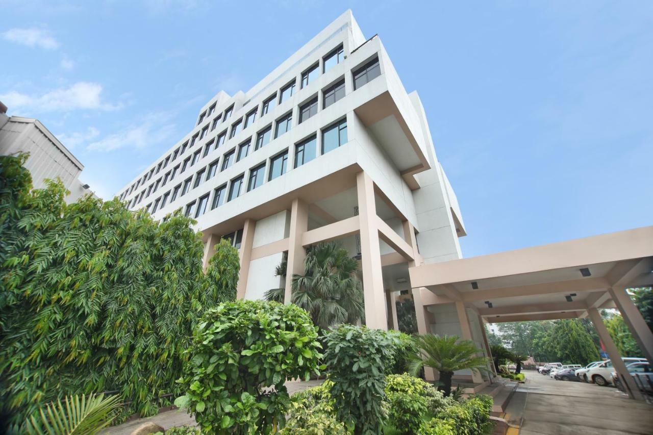Hotel Maurya Patna Patna  Buitenkant foto